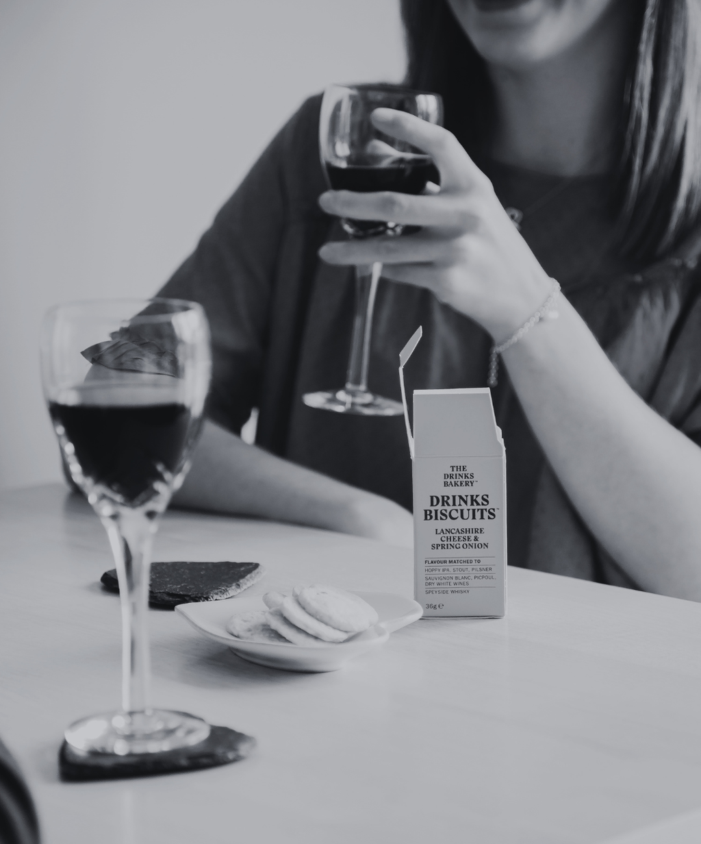 The Drinks Bakery Drinks Biscuits are the perfect present for every occasion, including birthdays, anniversaries, dinner parties, and holidays. Delight your loved ones with a box of luxury biscuits, featuring almond biscuits and cheese and onion flavours, packaged in biscuits multipacks. Ideal for any discerning drinker, these biscuit gifts are sure to impress and satisfy.